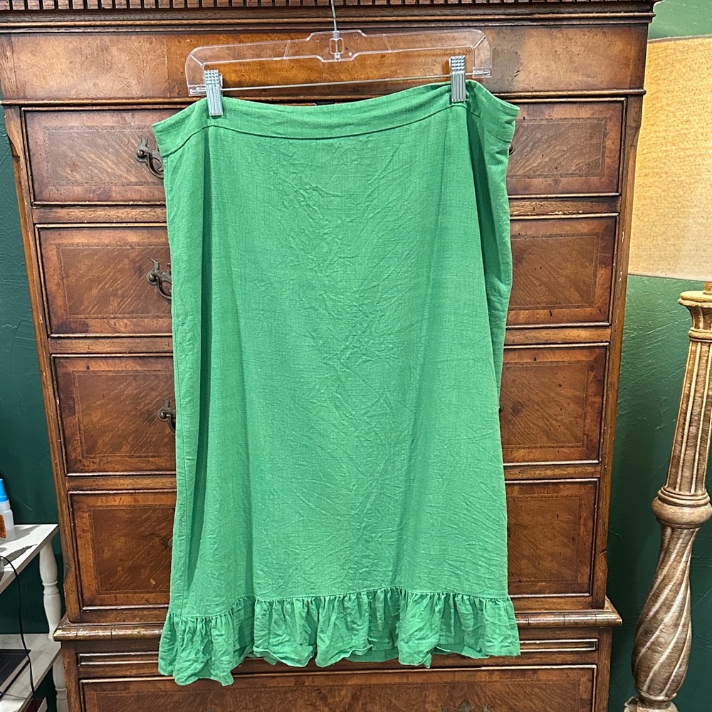 Ann Taylor Green Midi Skirt